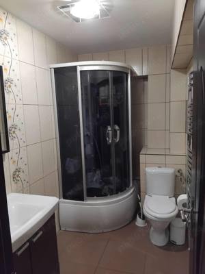 De vanzare apartament cu 3 camere - imagine 3