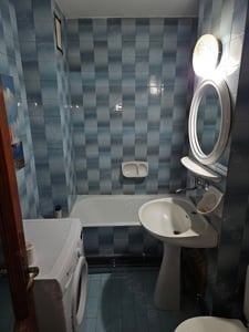 Vând sau închiriez apartament 2 camere confort 1 în Tudor - imagine 5