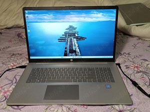 laptop HP din 2024 17" 8gb ddr4 256 ssd