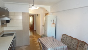 Inchiriez apartament 3 camere decomandat in Deva, zona Casa de Pensii, etaj 5 mobilat - imagine 8