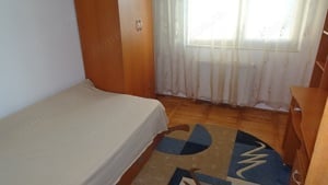 Inchiriez apartament 3 camere decomandat in Deva, zona Casa de Pensii, etaj 5 mobilat - imagine 10