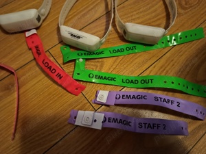 12 bratari concert Coldplay, 6 prevăzute cu lumini fan   muzica  - imagine 2