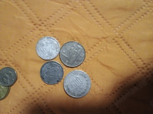 vand doua modele de 25de bani anul 1982