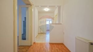 APARTAMENT IN VILA 3 CAMERE | PARCARE IN CURTE SI BECI | PETRU MAIOR - imagine 5