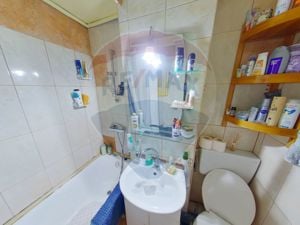 Apartament cu 3 camere de vânzare în zona Sud-Vest - imagine 5