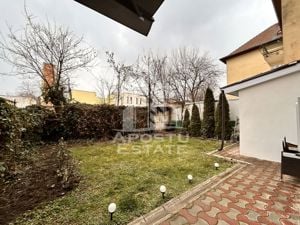 Apartament renovat complet,  3 camere, grădină proprie zona Balcescu - imagine 16