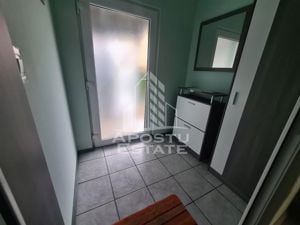 Casa, 4 camere,  3 locuri de parcare, zona Sagului - imagine 10