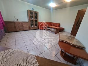 Casa, 4 camere,  3 locuri de parcare, zona Sagului - imagine 13