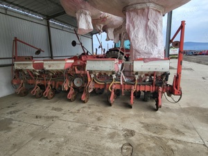 Vând semănătoare GASPARDO