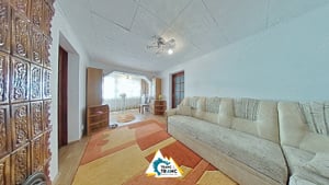 Casa cu 4 camere renovata in 2017 in Zabrani - imagine 12