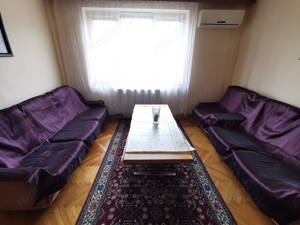 De inchiriat apartament 2 camere   Piata 700