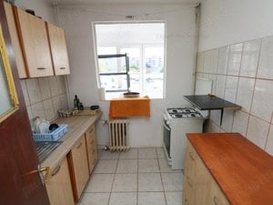 Inchiriez apartament cu 3 camere, 70 m^    ( zona Auchan Drumul Taberei) - imagine 2