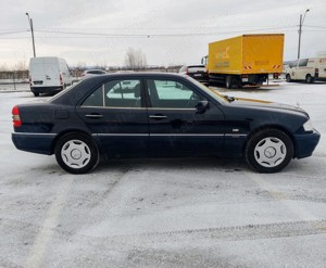 vand Mercedes C classe 1.8 benzină