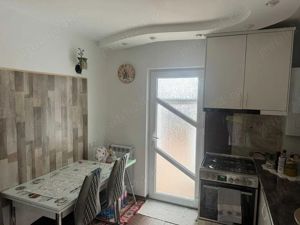 Apartament cu 3 camere, Strada Aleea Zorilor - imagine 3