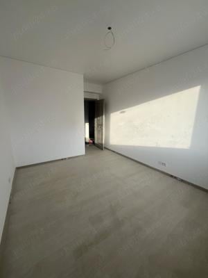 Apartament 3 camere decomandat de vânzare   Strada Drumul Dealul Cucului - imagine 3