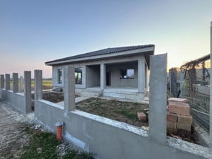 Casă pe un sigur nivel, construită cu simț de răspundere! 0% comision - imagine 2