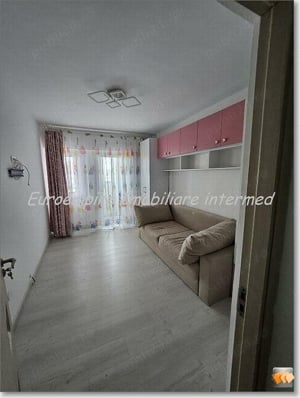 Apartament 3 camere decomandate zona Gara - imagine 3