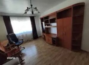 Apartament 2 camere decomandat, centrală proprie, mutare imediată