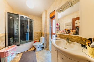 Casa cu 5 camere in Arad, zona Bujac – confort Si utilitate - imagine 9