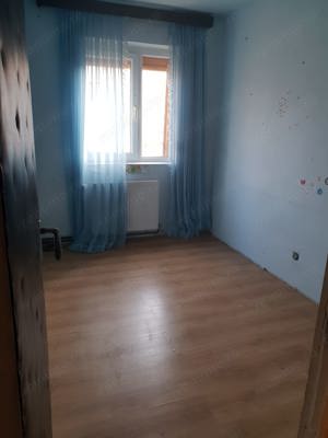 4 camere etaj 3 Circumvalatiunii, str. Stelelelor ... cu CENTRALA PROPRIE, neamenajat - imagine 2