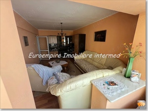 Apartament 2 camere decomandate Faleza Nord - imagine 2