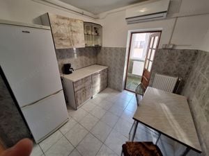 350 Euro!!! 2 Camere Et 2 cu centrala proprie Zona Soarelui - imagine 6