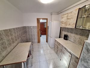 350 Euro!!! 2 Camere Et 2 cu centrala proprie Zona Soarelui - imagine 7