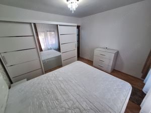 350 Euro!!! 2 Camere Et 2 cu centrala proprie Zona Soarelui - imagine 3