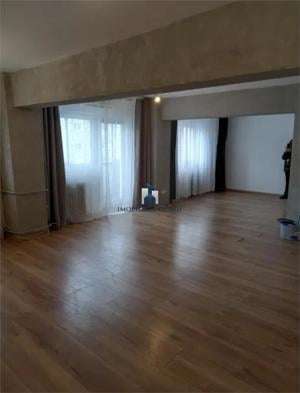 Vanzare Apartament 2 Camere Semidecomandat Bdul.Ctin.Brancoveanu