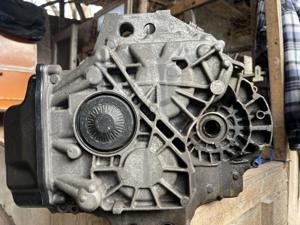 cutie viteze audi q3 Stronic 7 trepte - imagine 2