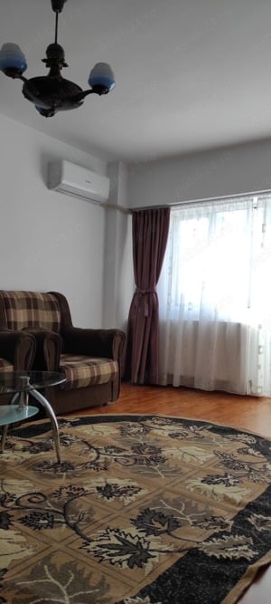 Vând apartament în Drăgășani 