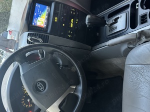 Vând Kia sorento 2,5 cutie automată sau schimb cu dubă 3,5 t