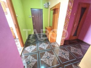 Apartament de vanzare decomandat 3 camere 2 bai zona Terezian - imagine 4