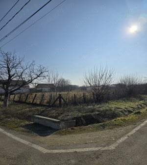 Vand teren intravilan cu numar de casa cu doua fronturi stradale Comuna Jebel cu utilitati