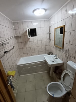 Închiriez apartament  - imagine 5