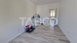 Apartament decomandat cu 3 camere balcon etaj intermediar Selimbar - imagine 9