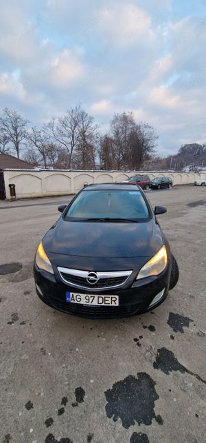 Opel astra j 2011  355 000 km  - imagine 4