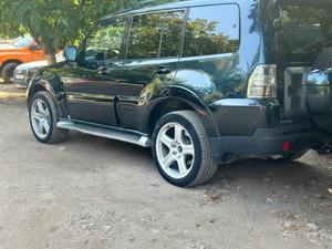 Mitsubishi Pajero  Autoutilitata 3.2 DI-D - imagine 2