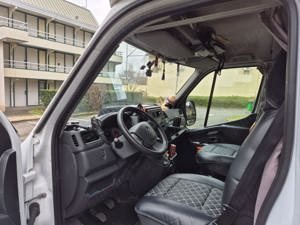Firma vinde renault master 2.3 2020  - imagine 6