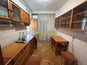 Apartament cu 3 camere 75 mp in Centru de inchiriat - imagine 7