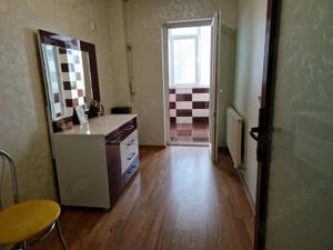 Apartament 2 camere Bucium spatele hotelului Bellaria strada Vișan blocurile colorate .  - imagine 2