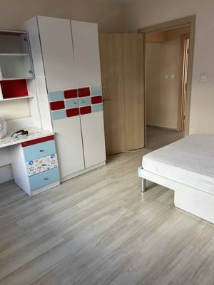 Inchiriere apartament 3 camere Parcul Carol - imagine 2