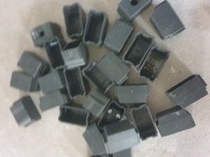 Bticino living, ornamente 7 ron buc, prize 10 ron buc, suport 3 locuri  4 ron buc - imagine 2