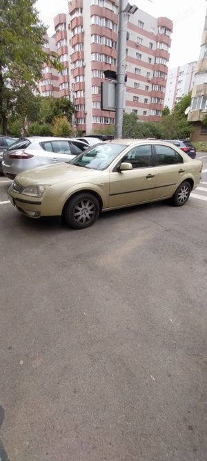 Vand Ford Mondeo un singur proprietar