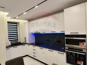 Apartament cu 2 camere de închiriat G Cosbuc nr42 - imagine 3