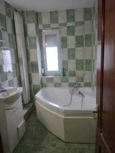 Închiriez apartament  - imagine 5