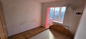 PROPRIETAR Vând apartament 4 camere str Labirint - imagine 5