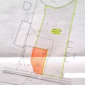 Teren ultracentral + casă bătrânească Parava 1000 m.p. - imagine 9