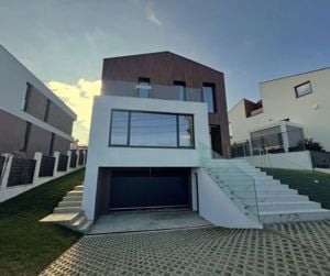 Casa individuala de vanzare in Europa, 254 mp, garaj - imagine 1