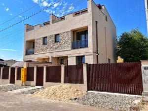  Vila P+2 || 3 dormitoare || 3 băi || dormitor cu baie proprie și terasă la etaj 